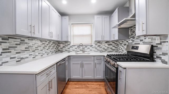 1008 Huntington Avenue, Bronx, NY 10465