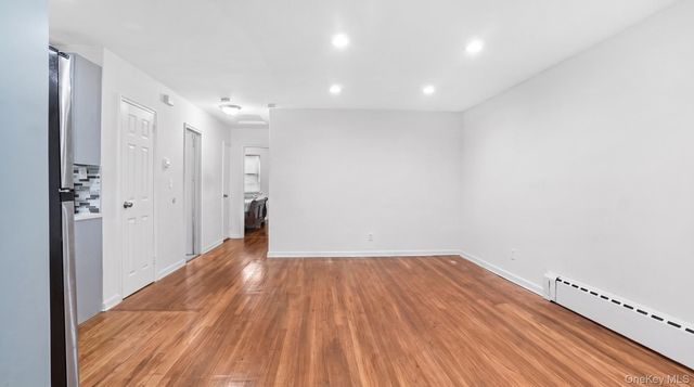 1008 Huntington Avenue, Bronx, NY 10465