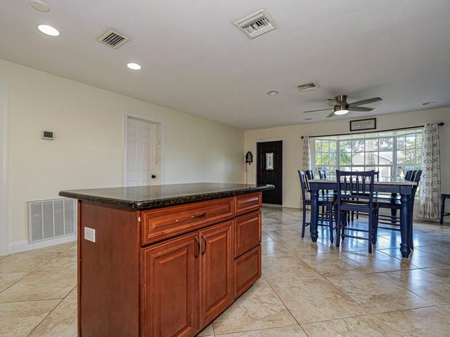 265 22nd Ave, Vero Beach, FL 32962