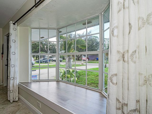 265 22nd Ave, Vero Beach, FL 32962