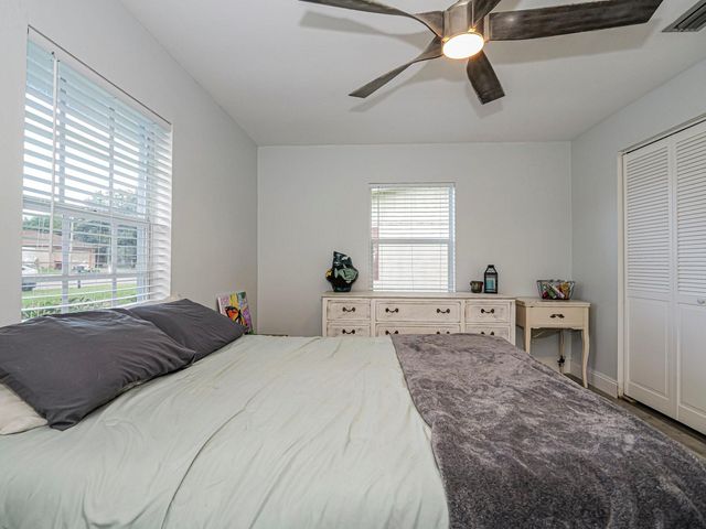 265 22nd Ave, Vero Beach, FL 32962