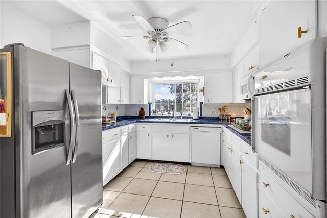 5068 LAKEWOOD DRIVE, Dade City, FL 33523