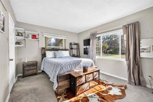 5068 LAKEWOOD DRIVE, Dade City, FL 33523
