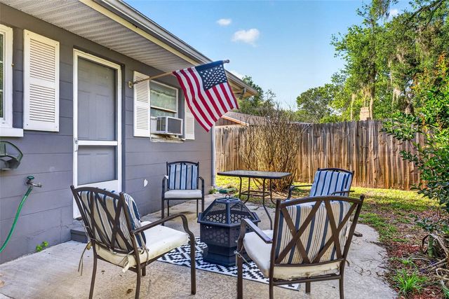 5068 LAKEWOOD DRIVE, Dade City, FL 33523