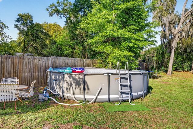 5068 LAKEWOOD DRIVE, Dade City, FL 33523