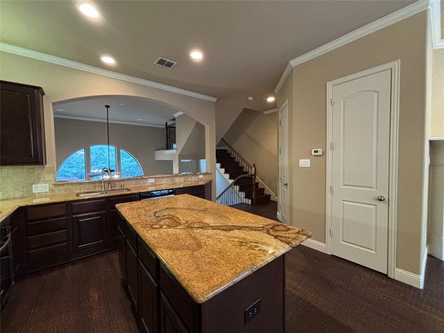 5748 Robbie Road, Plano, TX 75024