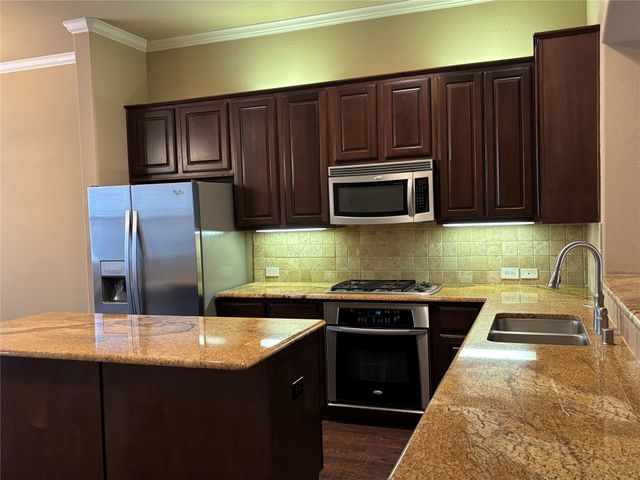 5748 Robbie Road, Plano, TX 75024