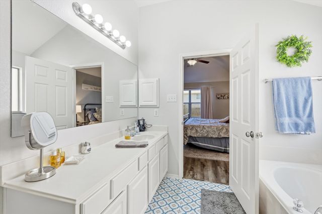 6037 Horn Cap Drive, Fort Worth, TX 76179