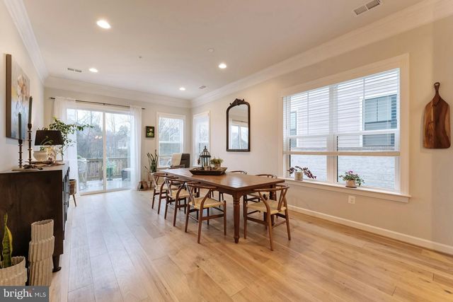 19006 CORAL REEF SQ, Leesburg, VA 20176