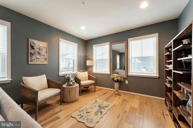 19006 CORAL REEF SQ, Leesburg, VA 20176