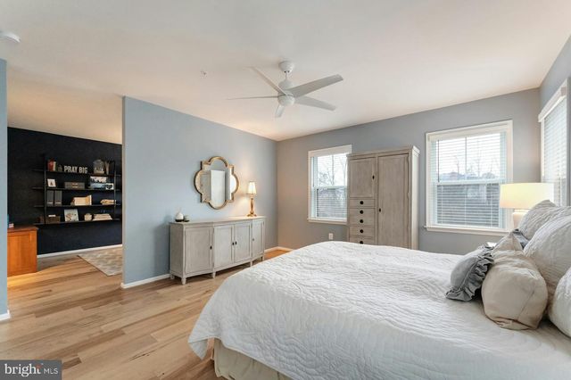 19006 CORAL REEF SQ, Leesburg, VA 20176