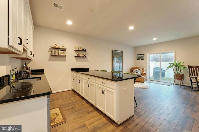 19006 CORAL REEF SQ, Leesburg, VA 20176