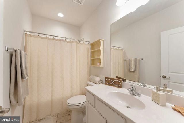 19006 CORAL REEF SQ, Leesburg, VA 20176
