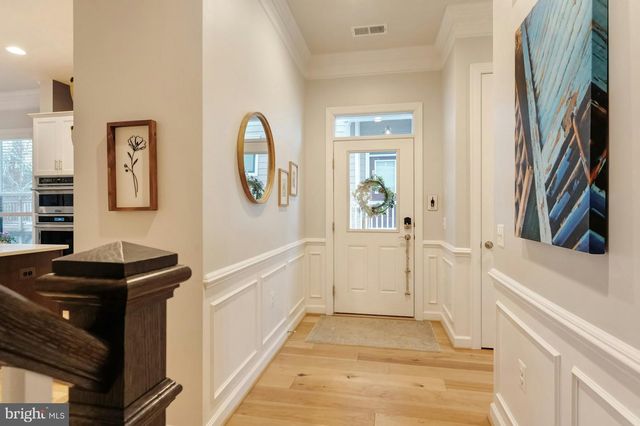19006 CORAL REEF SQ, Leesburg, VA 20176