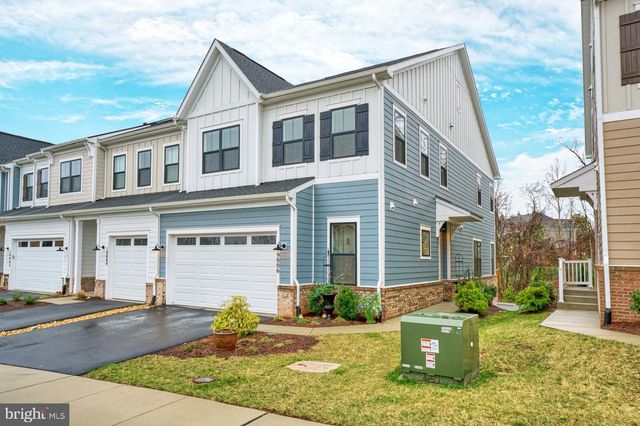 19006 CORAL REEF SQ, Leesburg, VA 20176