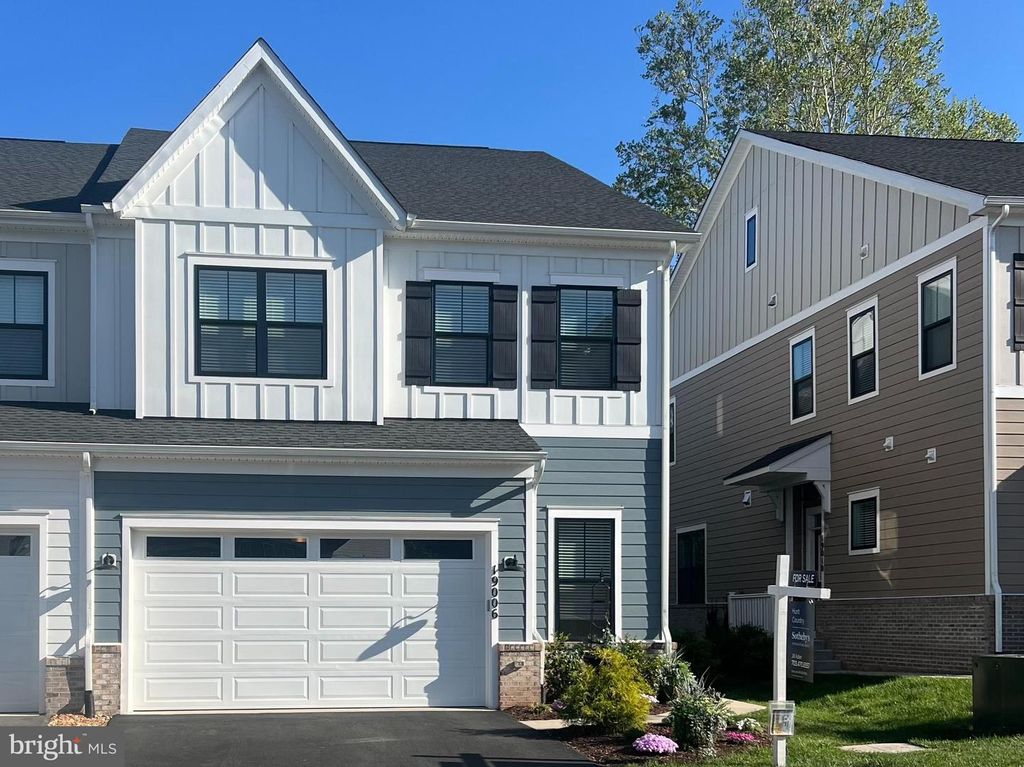 19006 CORAL REEF SQ, Leesburg, VA 20176