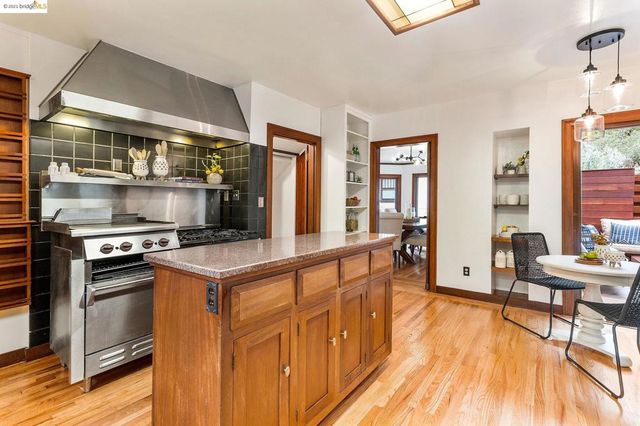 1059 Cragmont Ave, Berkeley, CA 94708