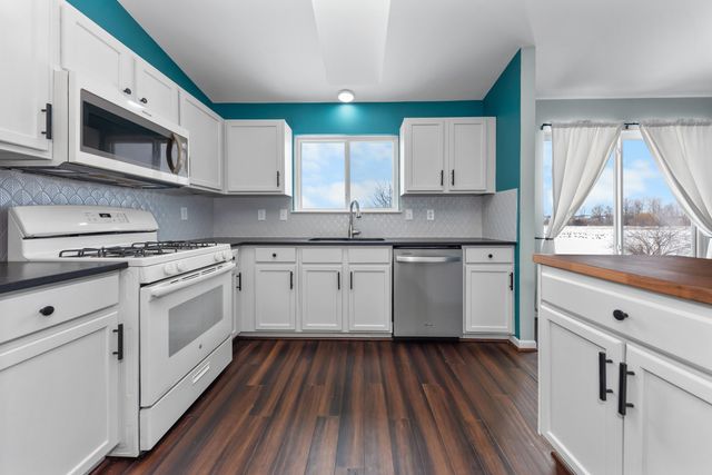 7378 Maplelawn Drive, Ypsilanti Twp, MI 48197