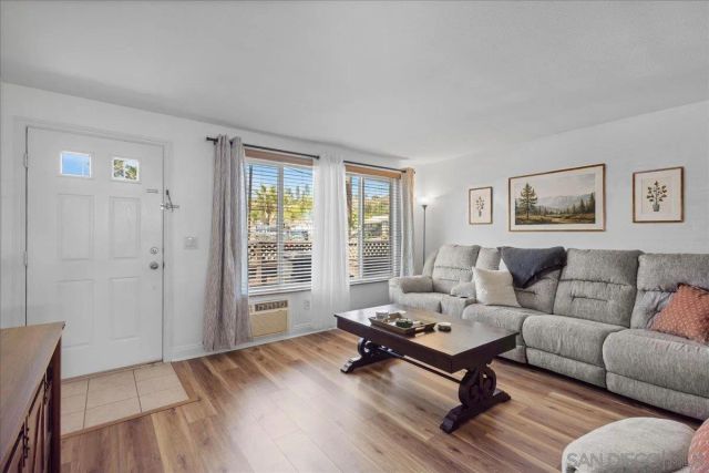 1321 Greenfield Dr 33, El Cajon, CA 92021