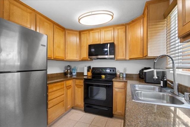 1321 Greenfield Dr 33, El Cajon, CA 92021