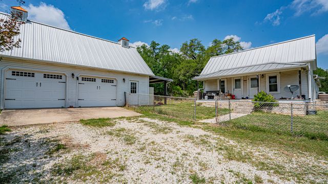 9200 Mitchell Bend Court, Granbury, TX 76048