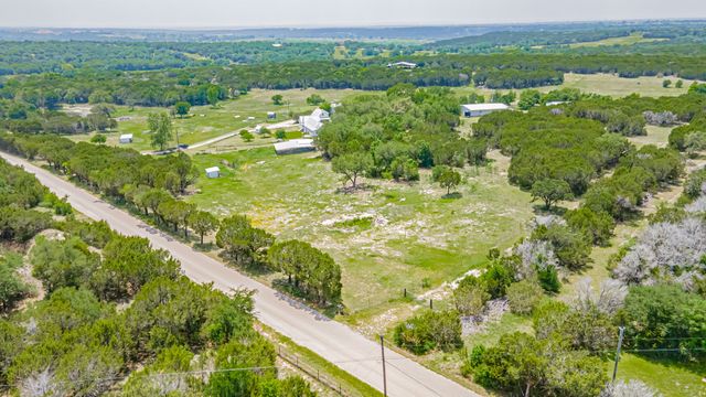 9200 Mitchell Bend Court, Granbury, TX 76048