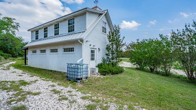 9200 Mitchell Bend Court, Granbury, TX 76048