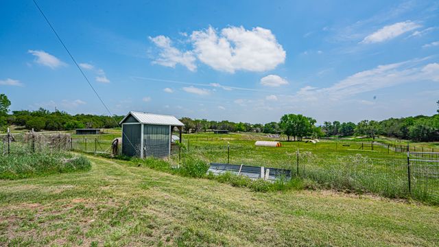 9200 Mitchell Bend Court, Granbury, TX 76048