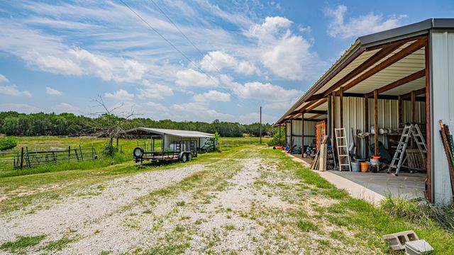 9200 Mitchell Bend Court, Granbury, TX 76048
