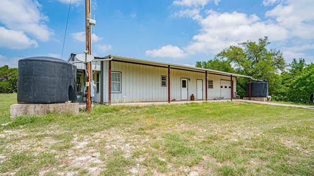 9200 Mitchell Bend Court, Granbury, TX 76048