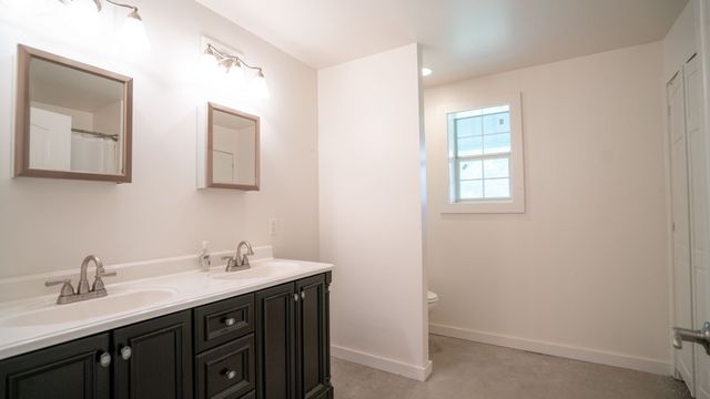 9200 Mitchell Bend Court, Granbury, TX 76048