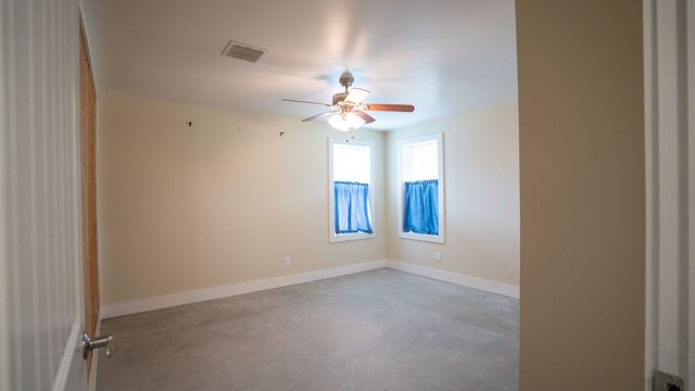 9200 Mitchell Bend Court, Granbury, TX 76048