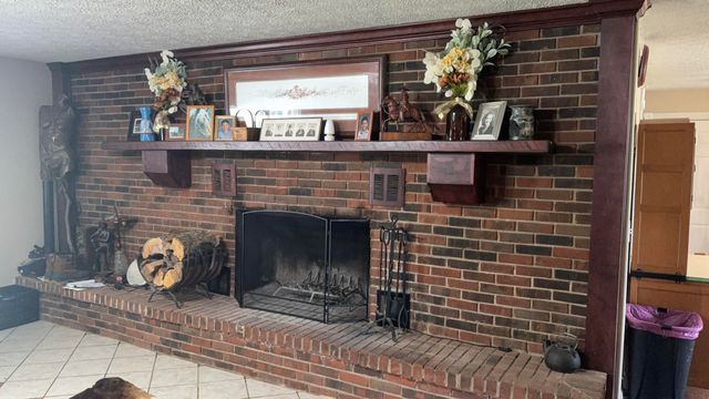 979 Walnut Grove School Rd Road, Waynesburg, KY 40489