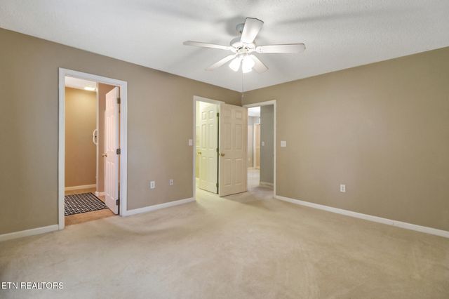 104 Glenwood Drive, Crossville, TN 38558