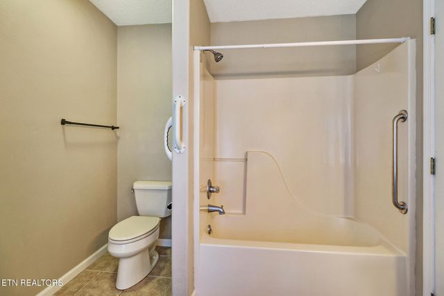 104 Glenwood Drive, Crossville, TN 38558