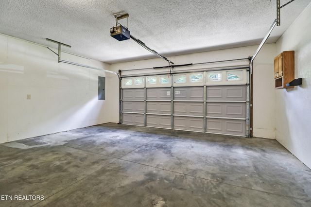 104 Glenwood Drive, Crossville, TN 38558