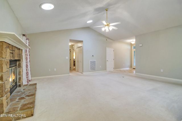 104 Glenwood Drive, Crossville, TN 38558