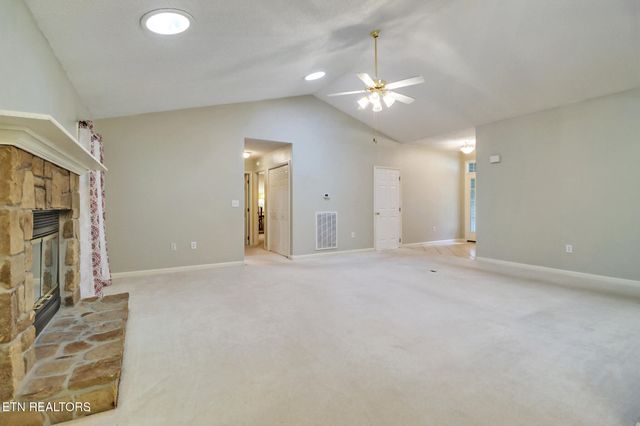 104 Glenwood Drive, Crossville, TN 38558