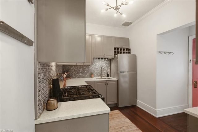906 W Market Street B1, Greensboro, NC 27401
