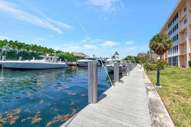 750 NE Spanish River Boulevard 103, Boca Raton, FL 33431