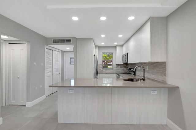750 NE Spanish River Boulevard 103, Boca Raton, FL 33431