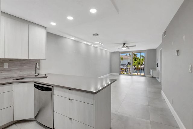 750 NE Spanish River Boulevard 103, Boca Raton, FL 33431