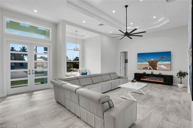 384 Heathwood DR, Marco Island, FL 34145