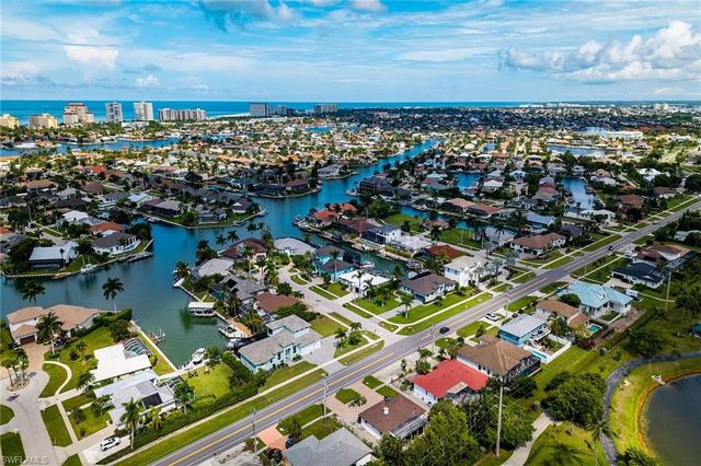 384 Heathwood DR, Marco Island, FL 34145