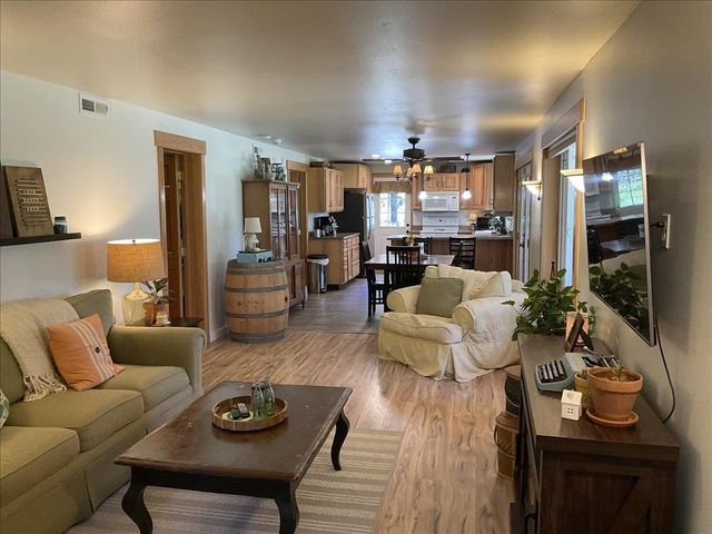 33521 N CHARBY Ln, Deer Park, WA 99006