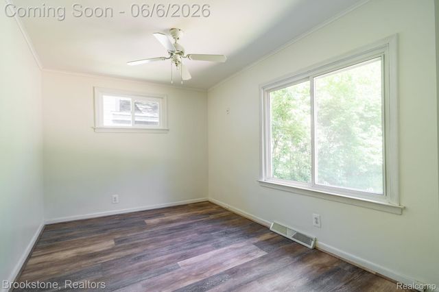 3620 Lotus Drive, Waterford Charter Township, MI 48329