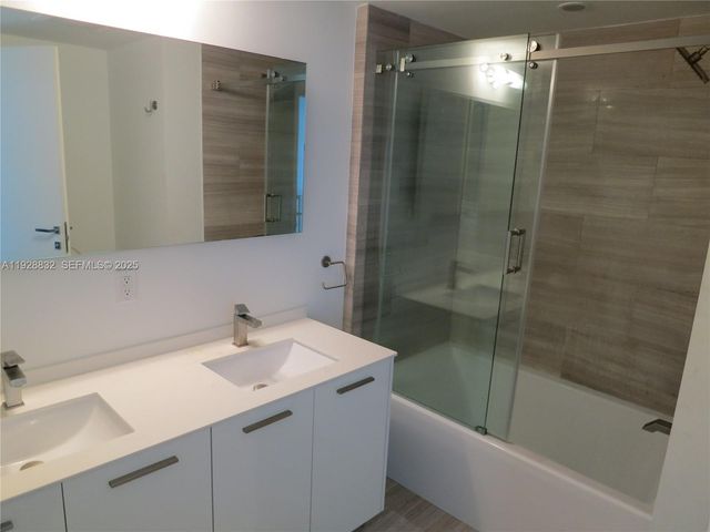 1300 BRICKELL BAY DR 1110, Miami, FL 33131