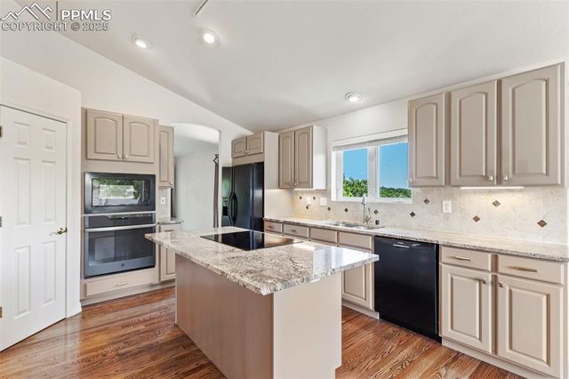 1680 Doe Run Point, Colorado Springs, CO 80919