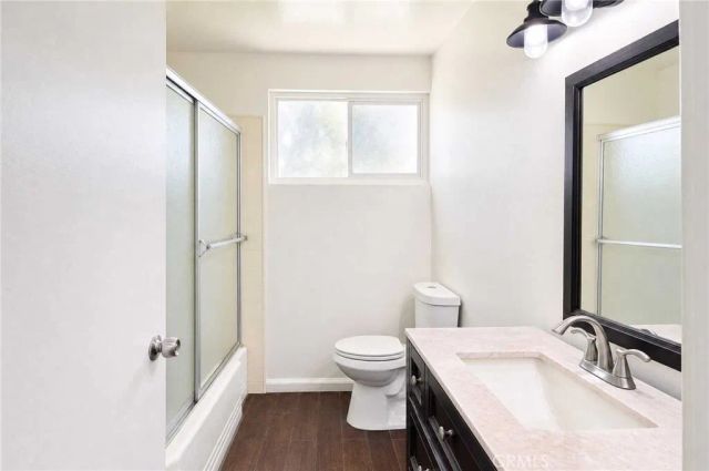 1911 W Maywood, Santa Ana, CA 92704