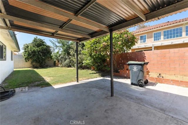 1911 W Maywood, Santa Ana, CA 92704